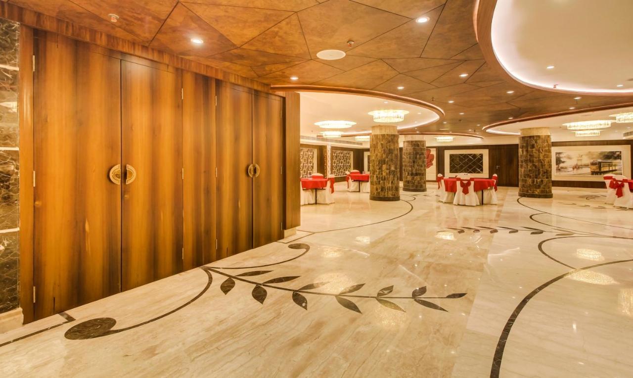 Treebo Premium Tahoora International Hotel Calcutá Exterior foto